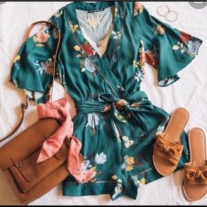 Abecrombie, teal kimono romper, med.
